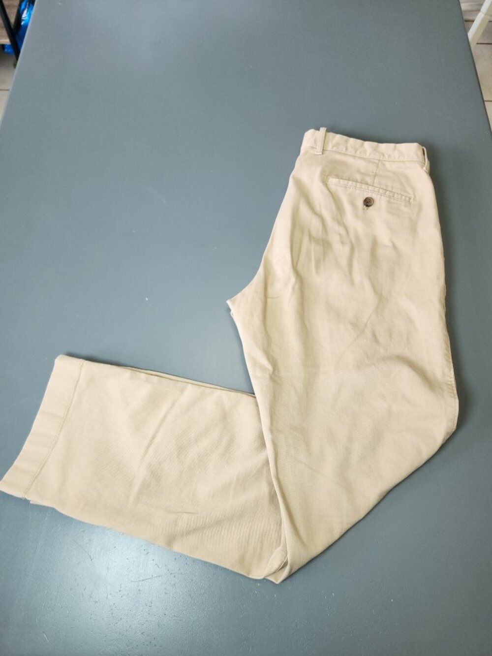 J Crew Mens 34x32 Flat Front Chino Khaki Straight Leg Flex Casual Preppy